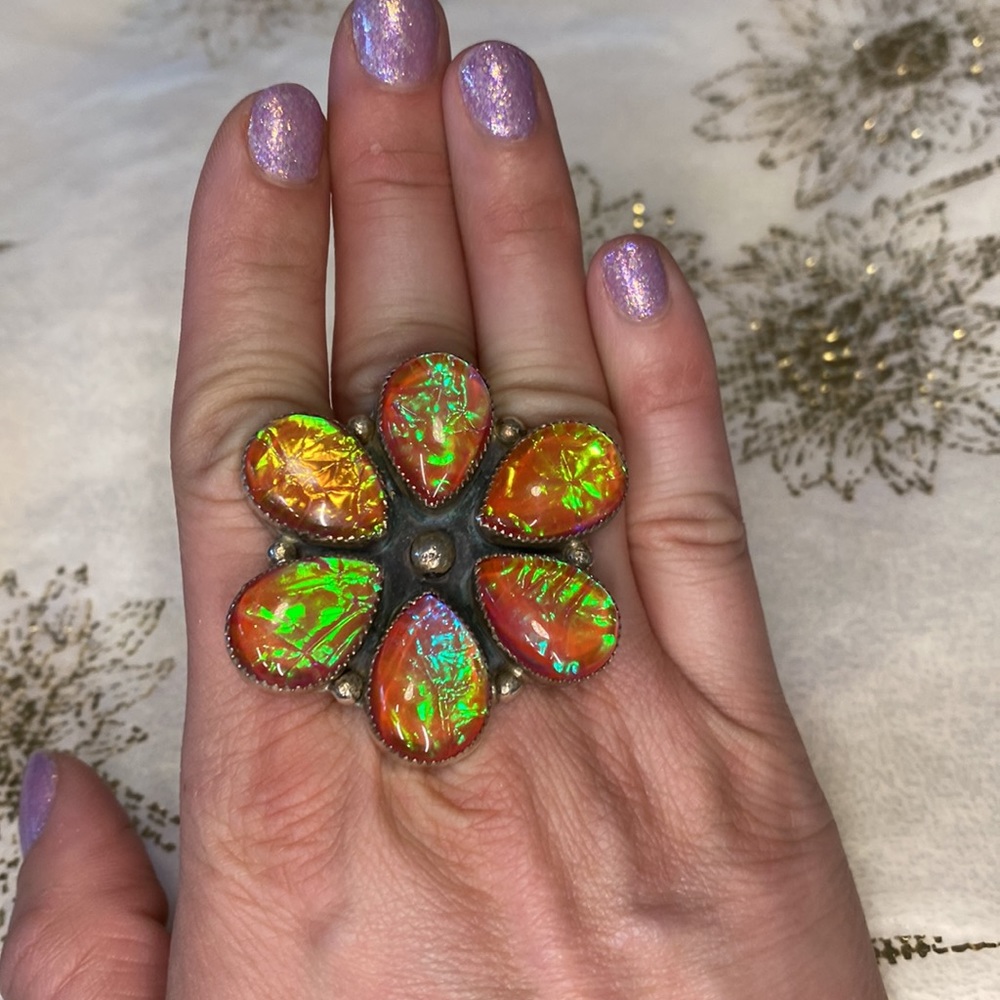 M&S flower ring - Picture 2 of 2